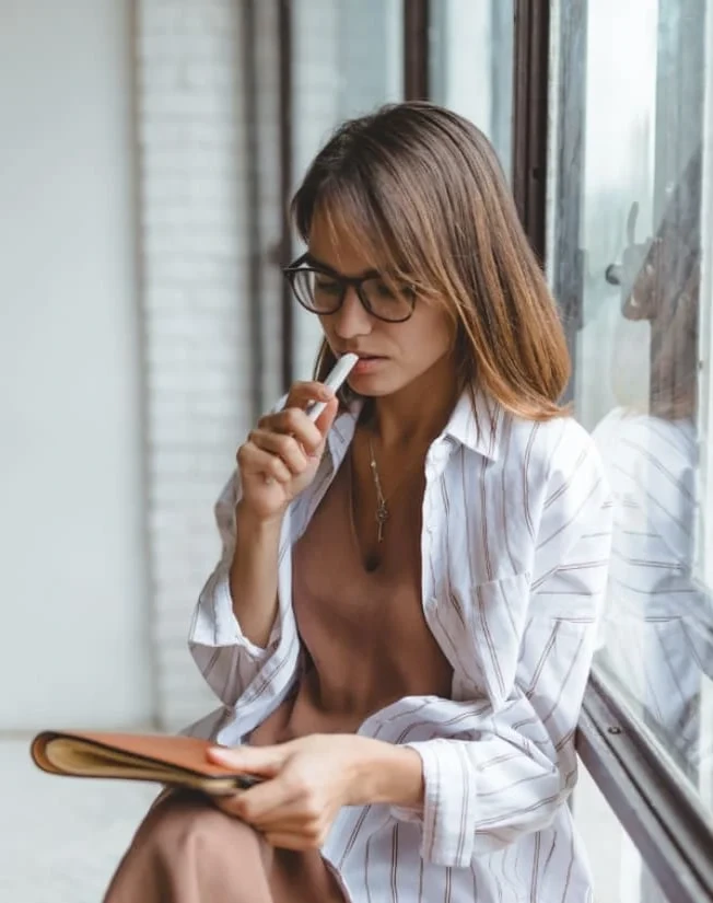 A clinician explaining relapse prevention strategies